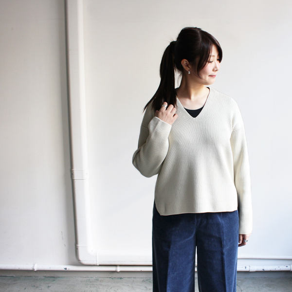 SUPER FINE WOOL RIB KNIT V NECK P/O